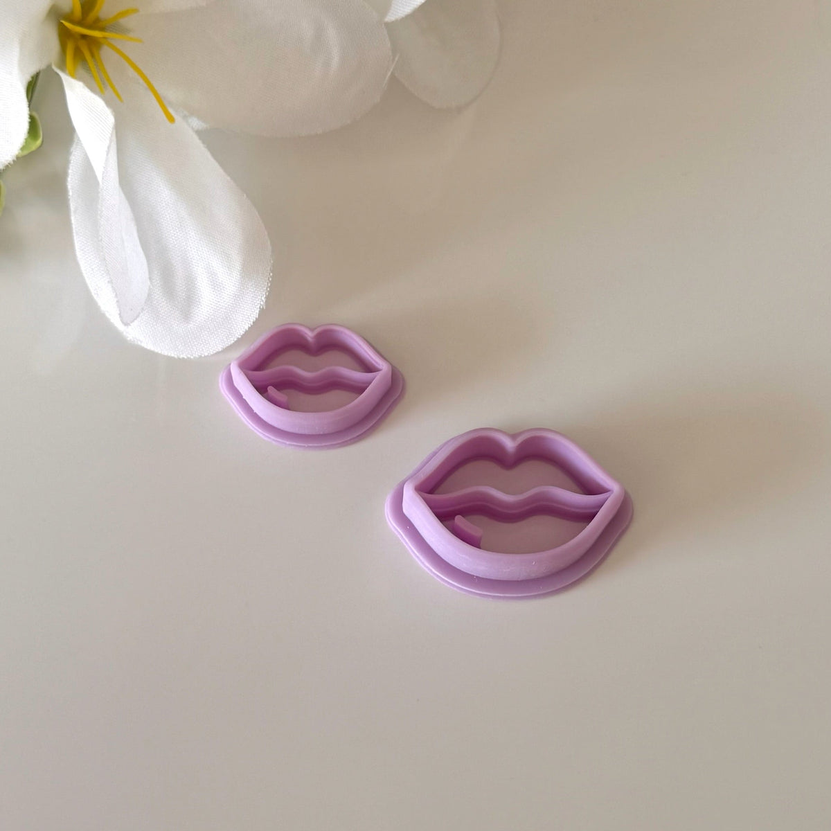 Kiss Lips Cutter | 0.75"-1.25" | Polymer Clay Cutter Earrings