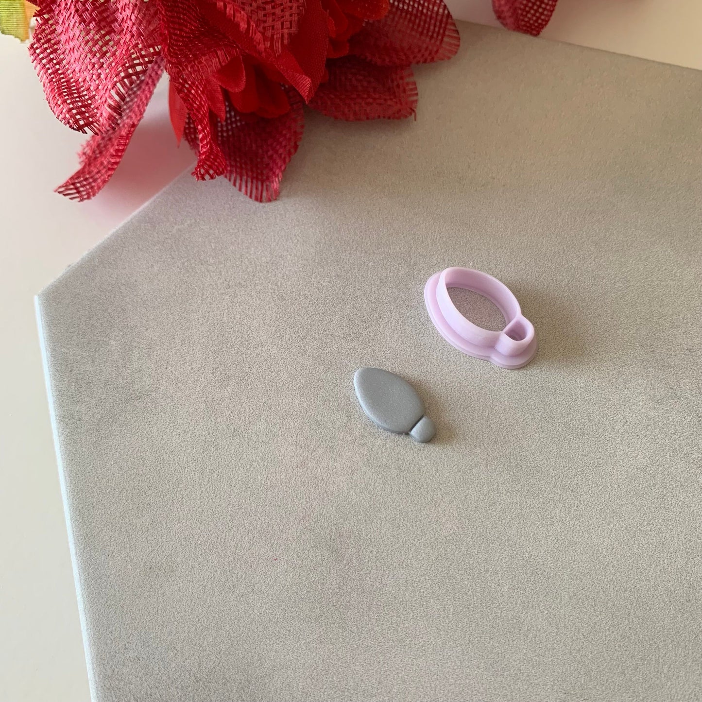 Light Bulb Cutter | 0.75"-1.25" | Winter Polymer Clay Holiday Christmas Earrings Autumn Clay Cutters