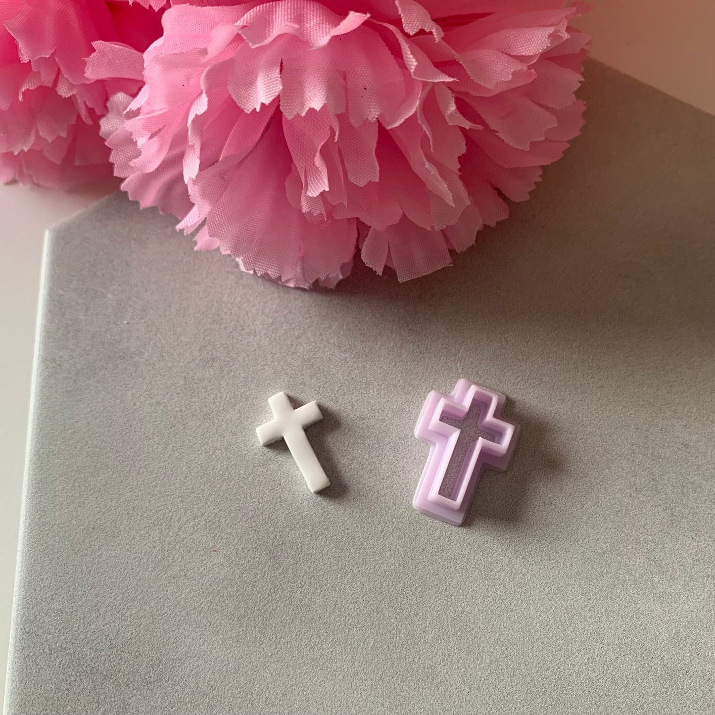 Cross Cutter 2 | 0.75"-1.25" | Polymer Clay Cutter
