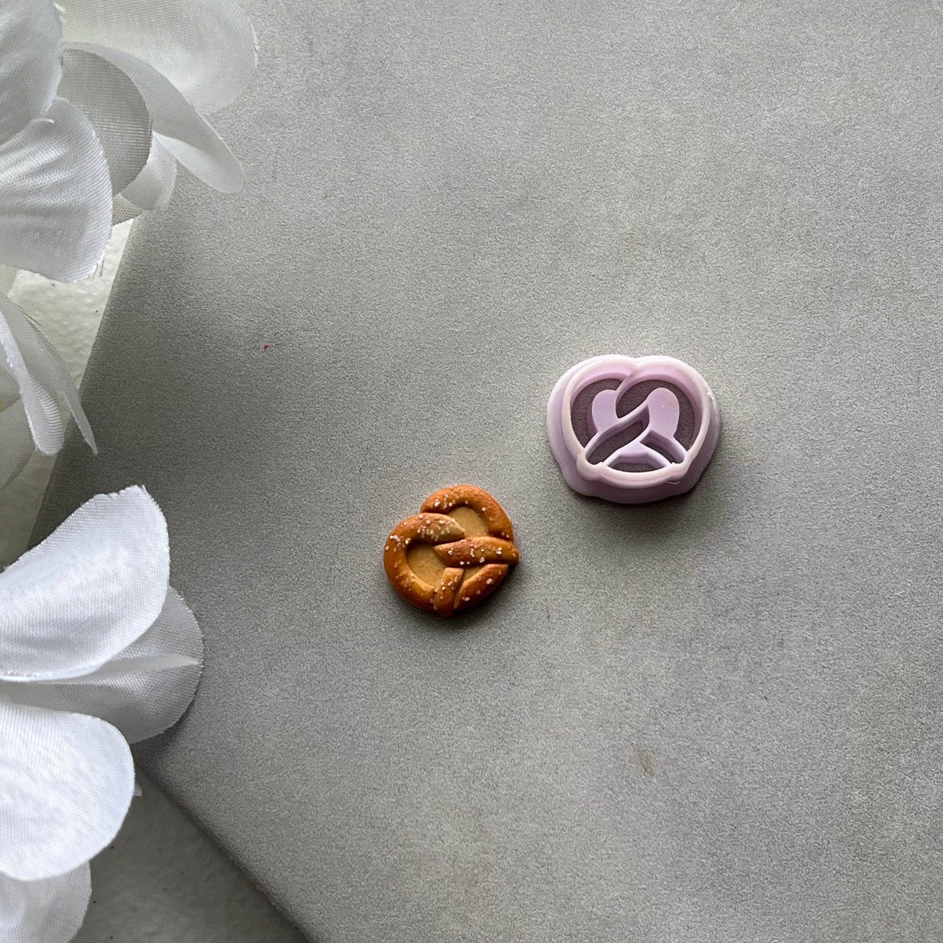 Pretzel Cutter | 0.75"-1.25" | Polymer Clay Cutter Earrings